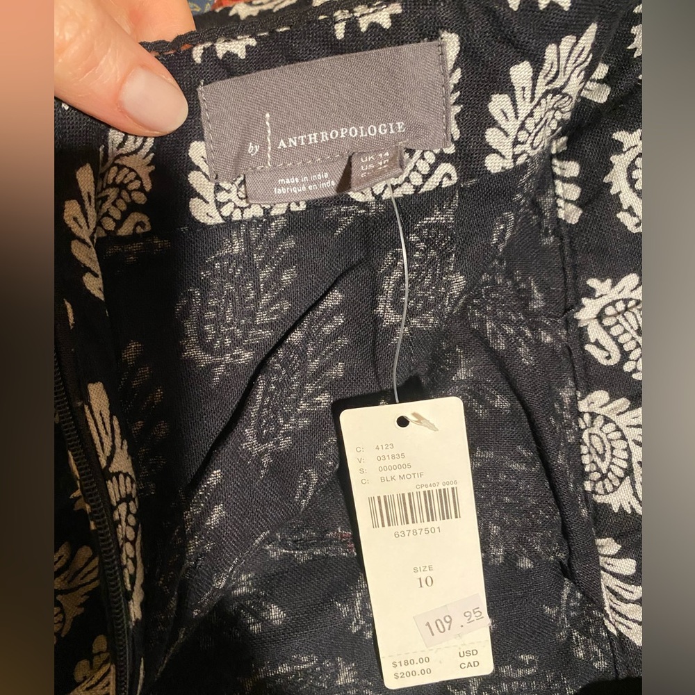 NWT ANTHRO Black Floral Embroidered Wide Leg Apron Jumpsuit Overalls Size 10 - Picture 12 of 16